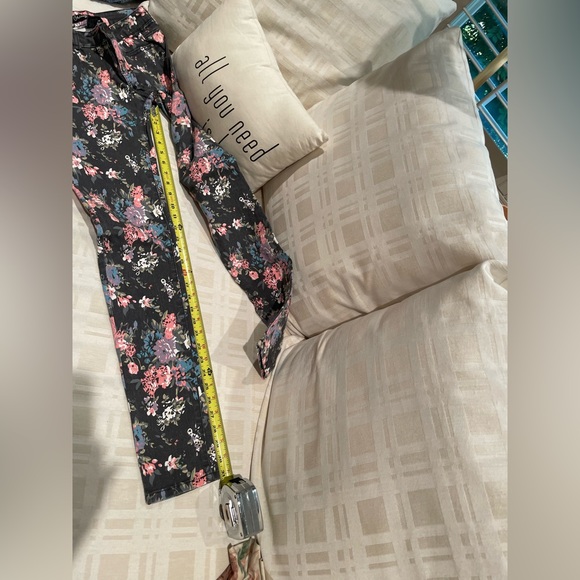 Floral Denim Skinny Jeans - Picture 10 of 10